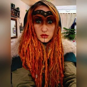 Meet your Posher, Claire